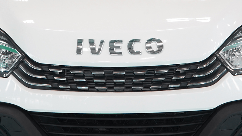  Radiator grille